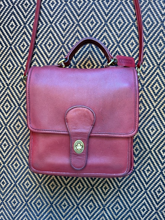 Coach Handbags - Vintage Coach Station Bag BORDEAUX (red/burgundy) with brass 5130
